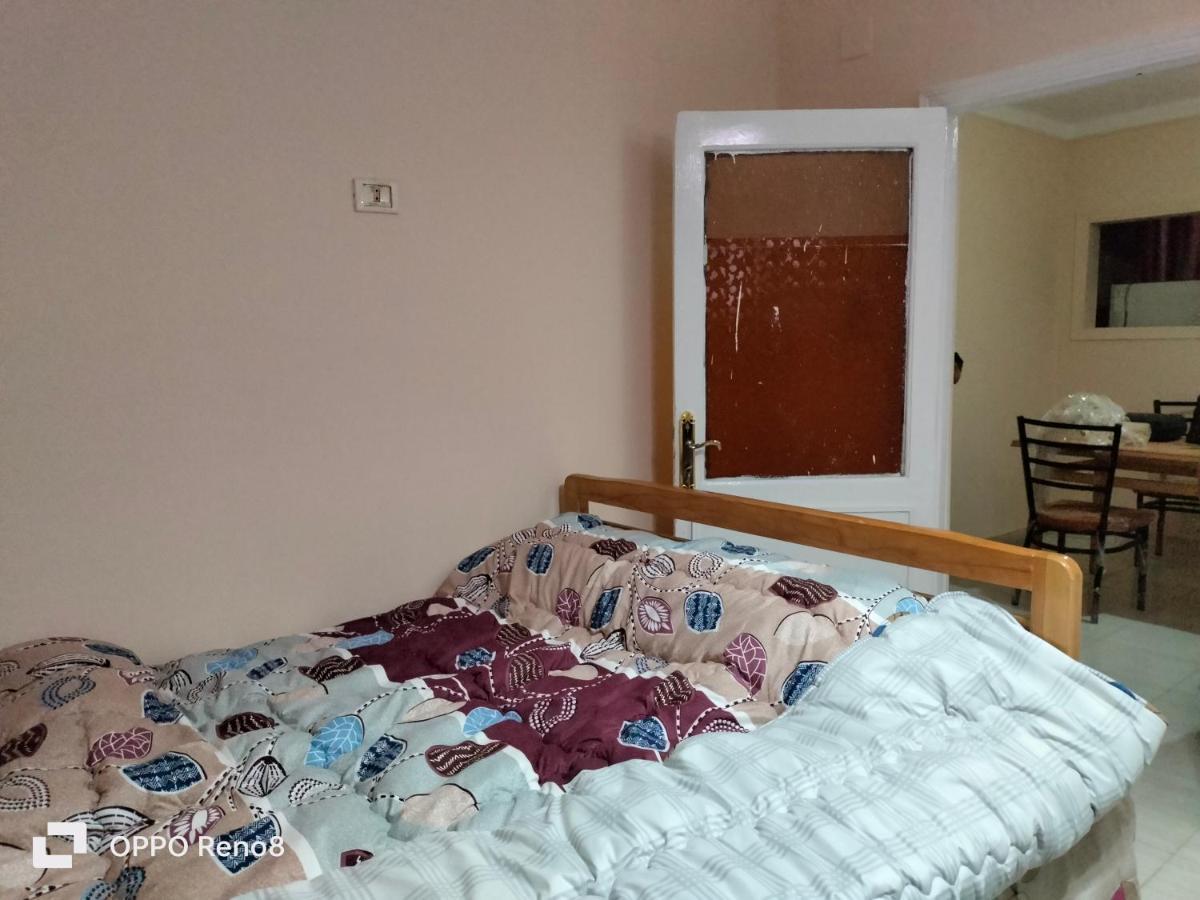 Family Apartment - Next To Abdeen Palace And Museum ไคโร ภายนอก รูปภาพ